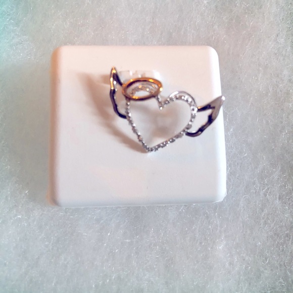 10KT White Gold Angel Heart Pendant W free chain - Picture 6 of 10